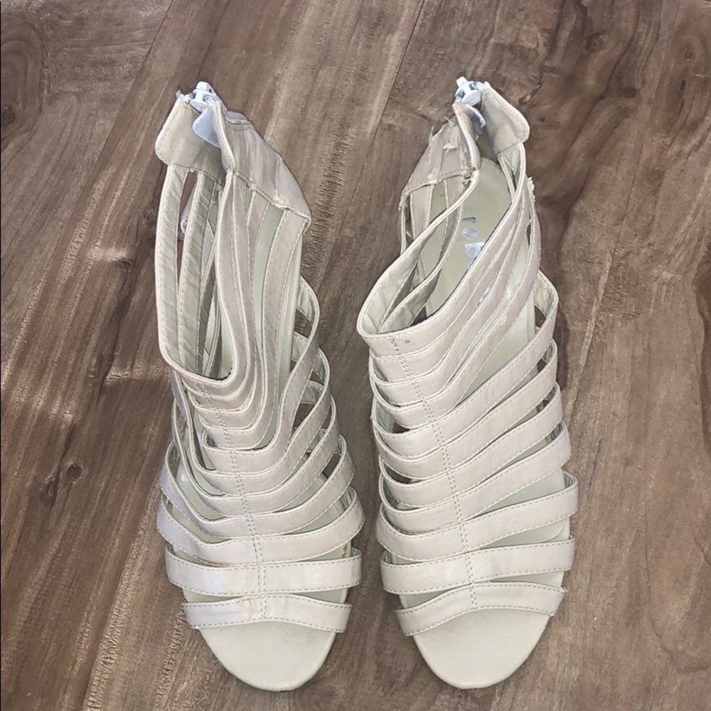 Roberto Nude Heeled Sandals